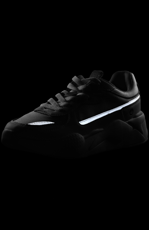 Кроссовки "Акита"