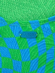 Подробное изображение